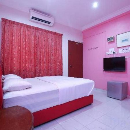 Oyo 89892 Hotel Jeli Inn Kültér fotó