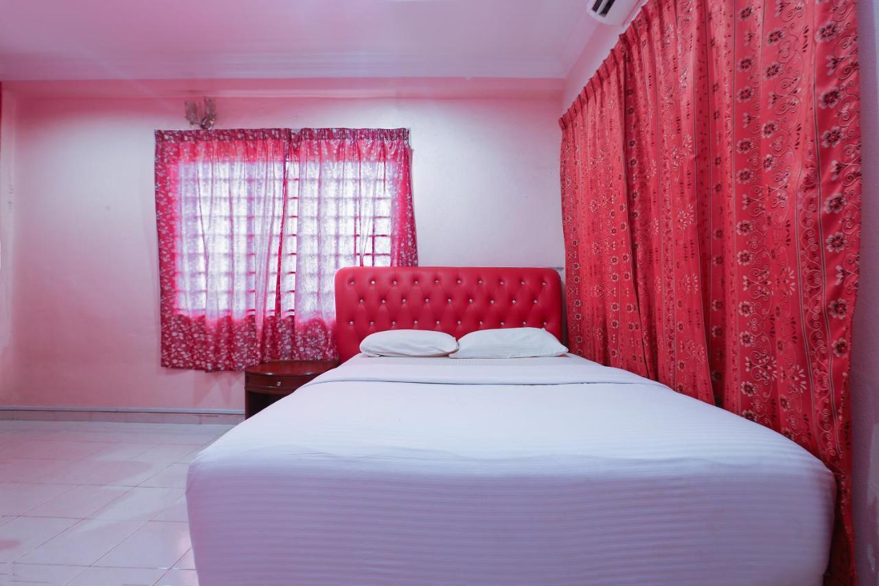 Oyo 89892 Hotel Jeli Inn Kültér fotó