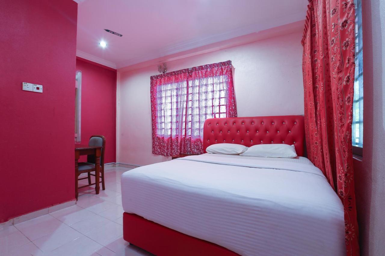 Oyo 89892 Hotel Jeli Inn Kültér fotó
