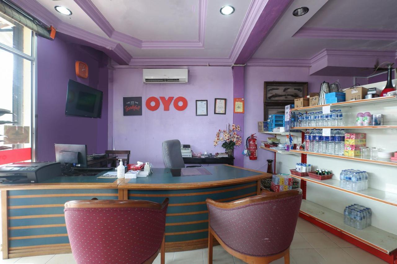 Oyo 89892 Hotel Jeli Inn Kültér fotó
